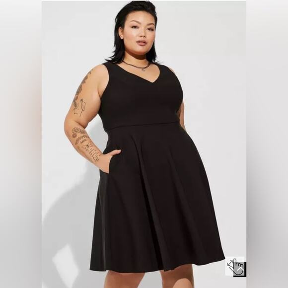 torrid Dresses & Skirts - Torrid At The Knee Studio Refined Crepe Skater Dress With Pockets - NWT 2X